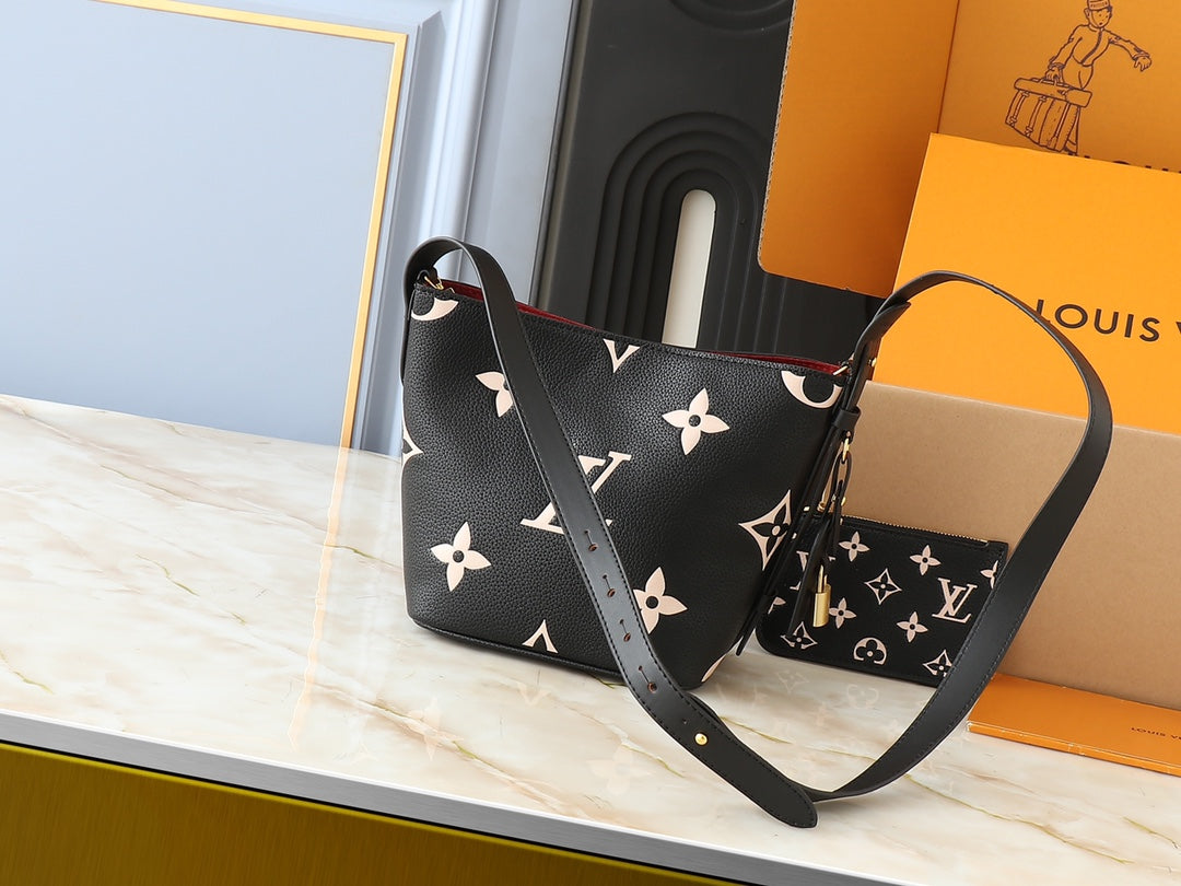 B12W15E3 Popular  leather bag
