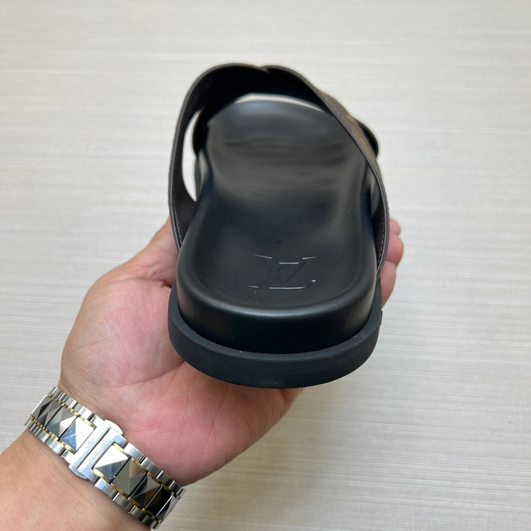 Z5ZE57 Popular slippers