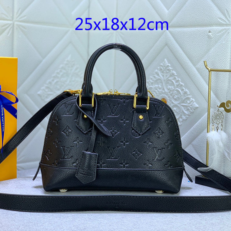 B12X44E319 Popular  leather bag 