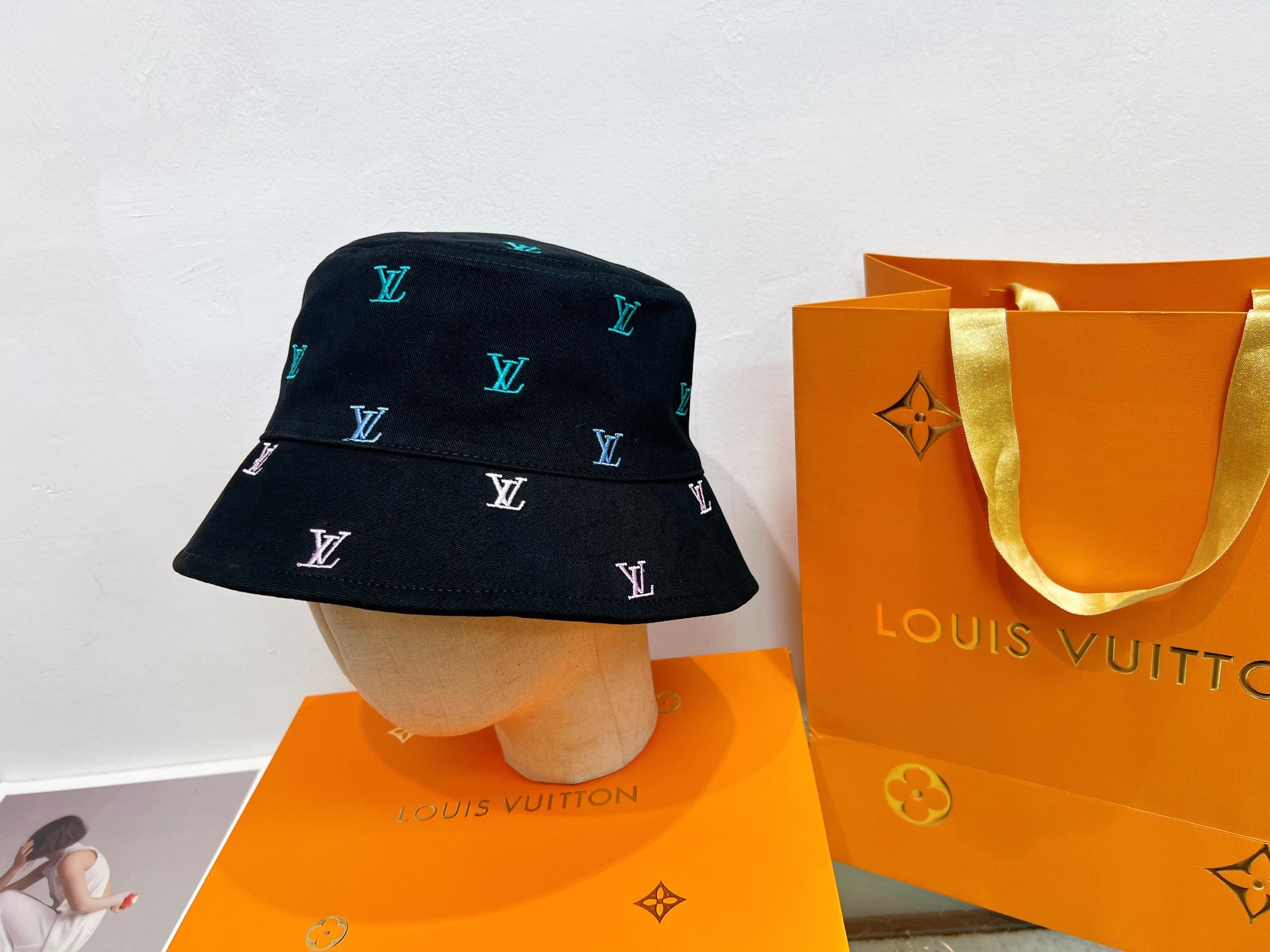 M1Q85E102 Popular  hats