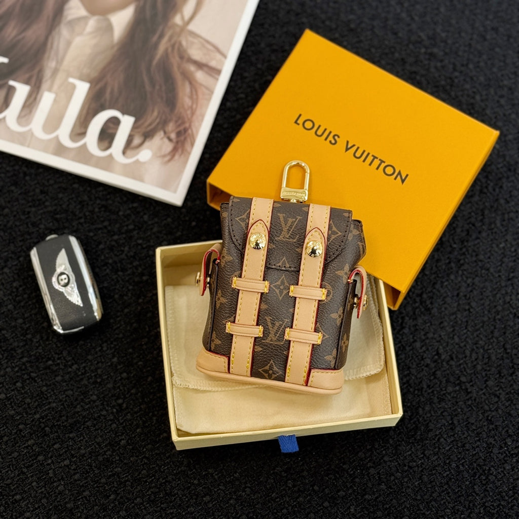 A1Z105E6 Popular bag 's charms accessories