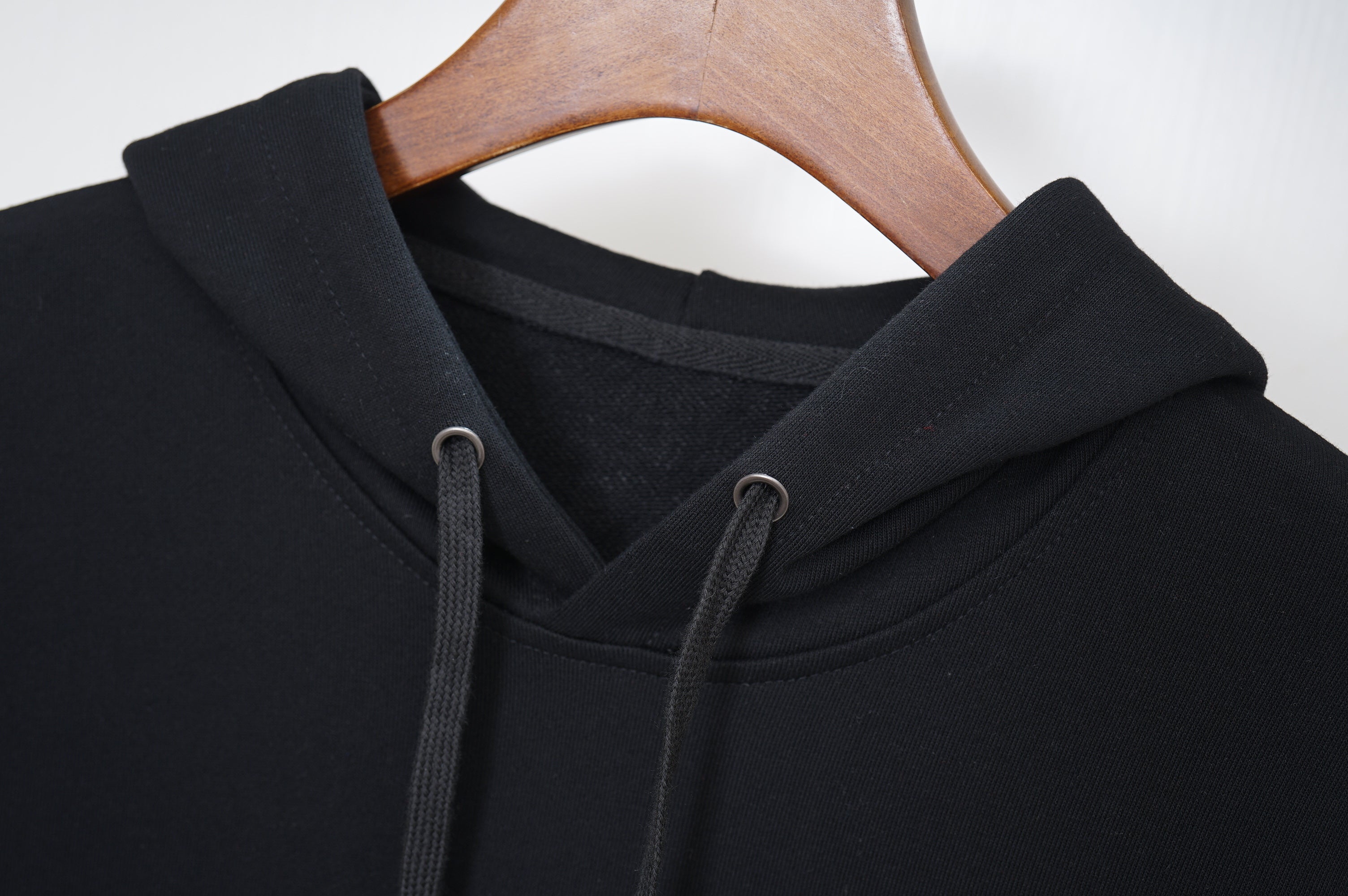 U1Z85E147 Popular Sweaters