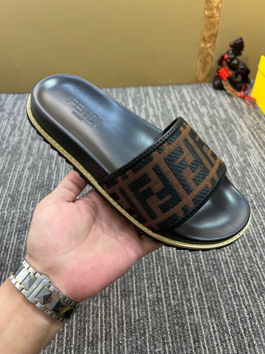 Z5XF105 Popular Slippers