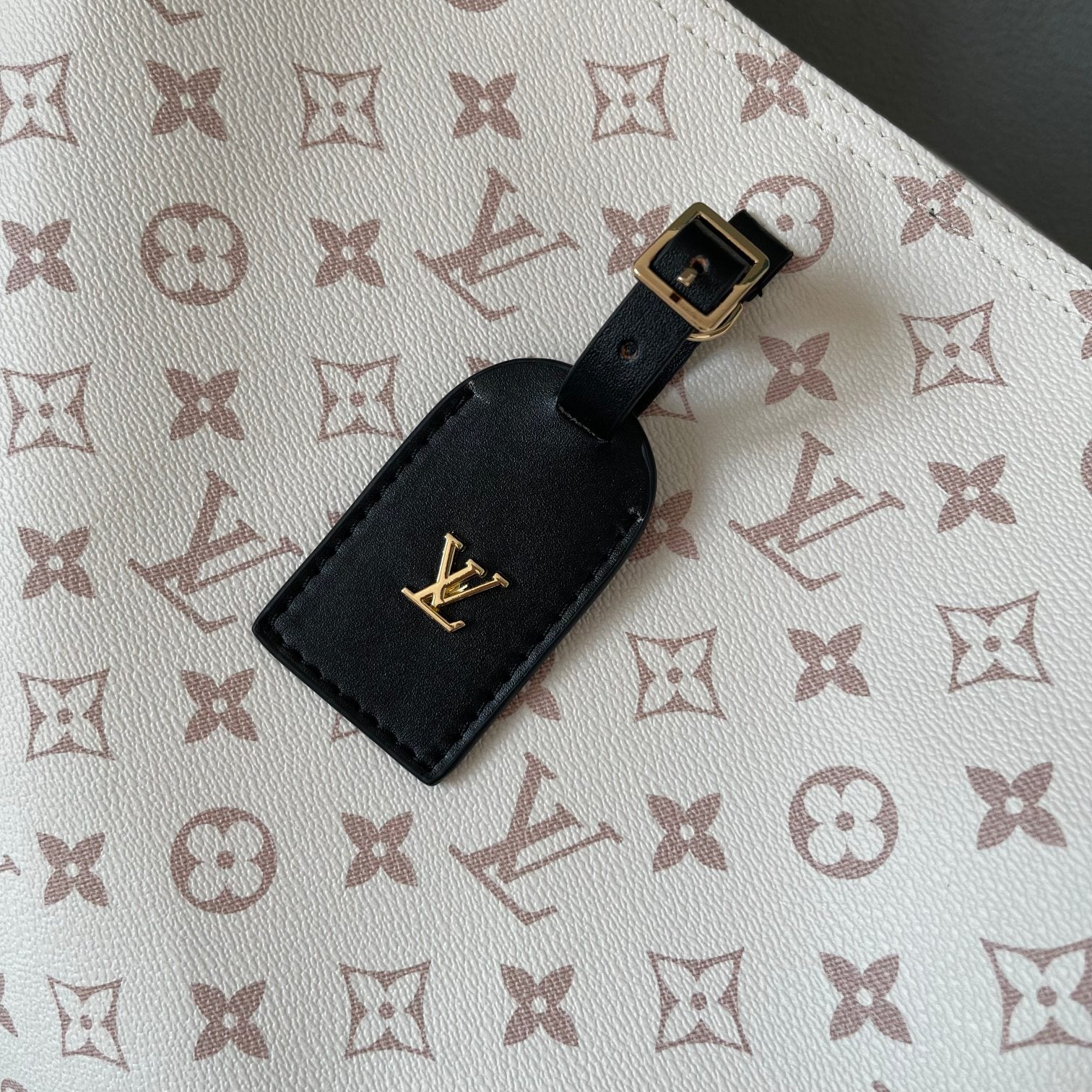 B1X34E274 Popular   leather bag 