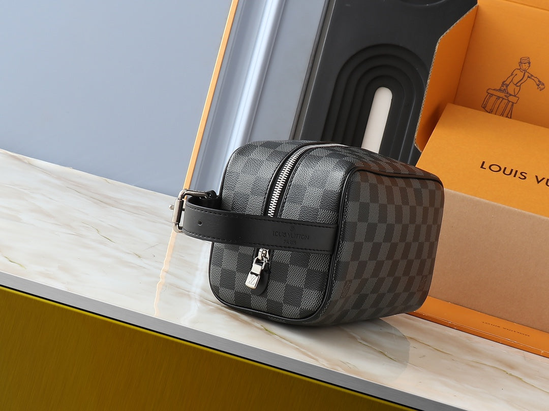 B1R15E69  Popular   leather bag