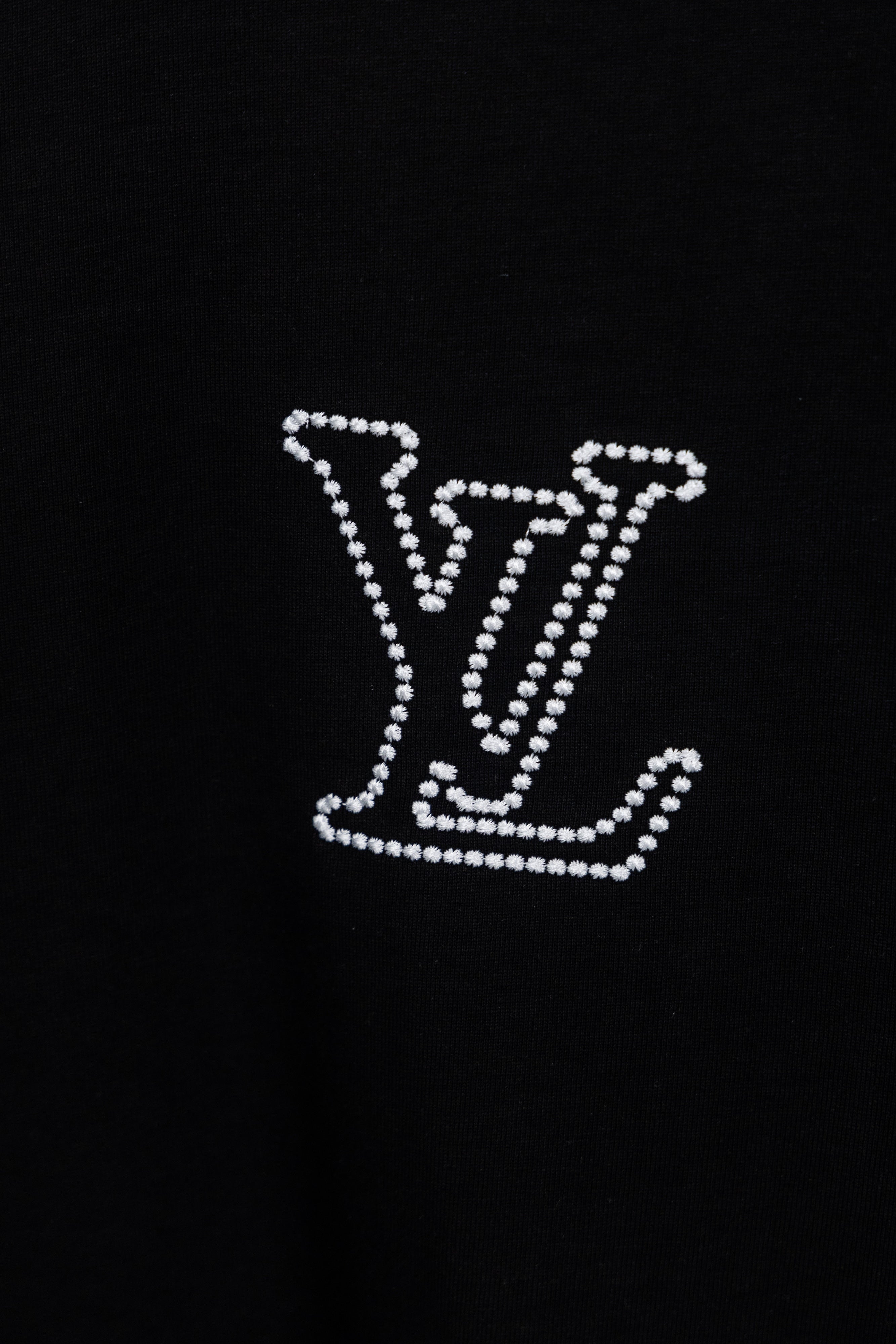 U1P36E125 Popular T-shirts