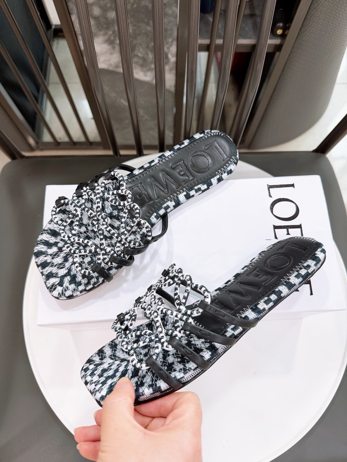 Z2R76A10 Popular high-quality  leather shoes