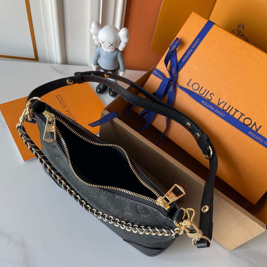B1R76E01 Popular leather bag