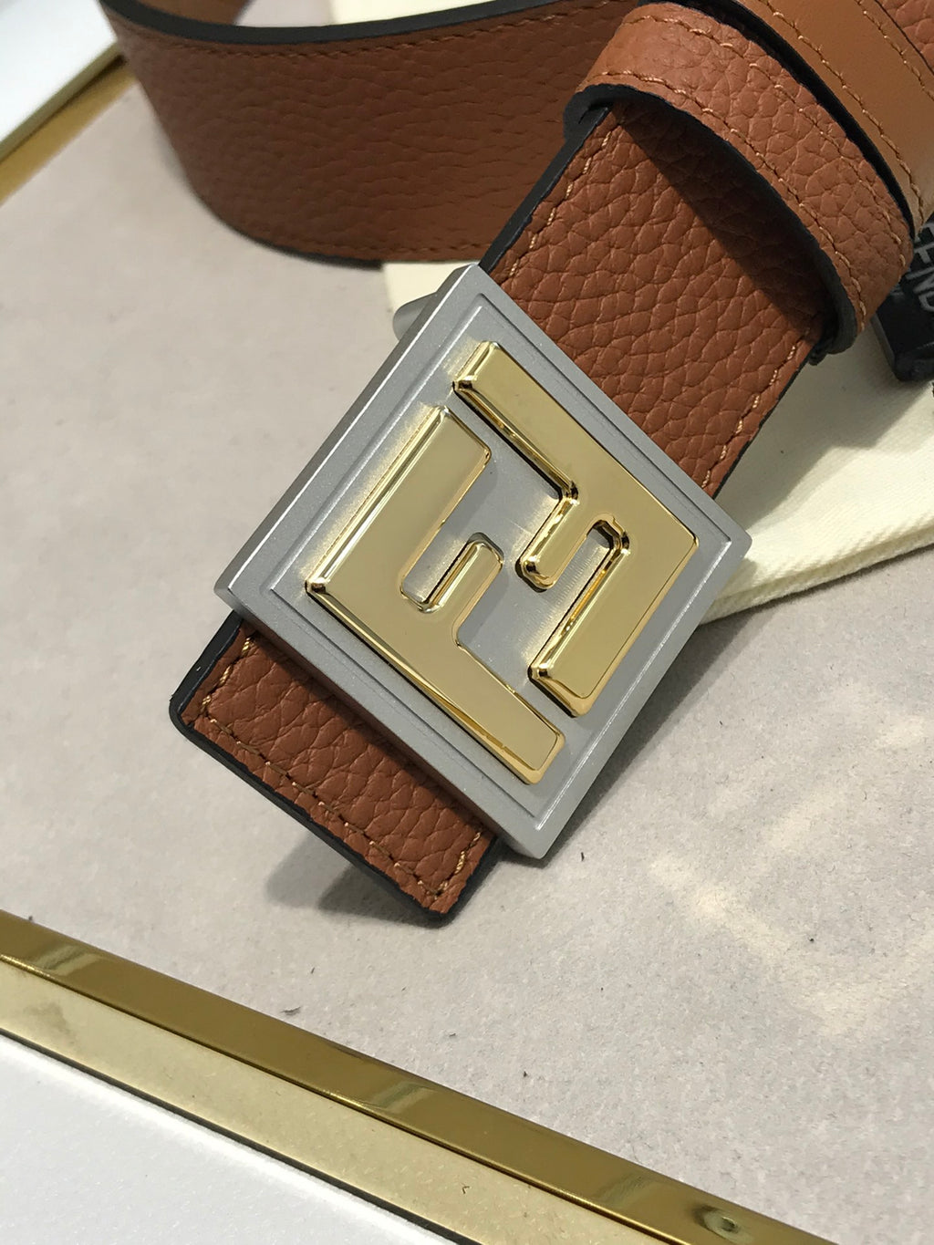 P1Q64F85 Popular  High quality belt With full package