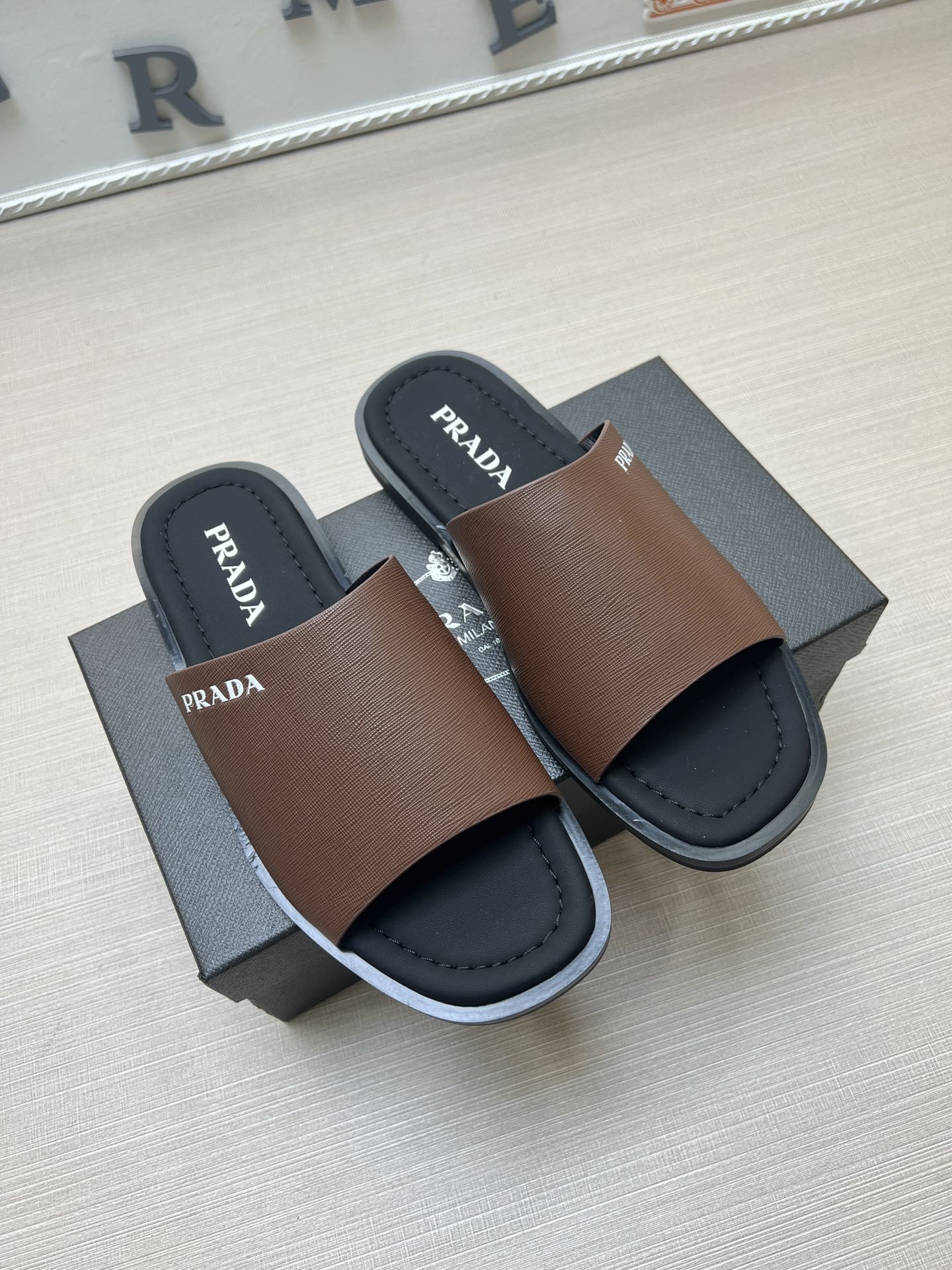 Z5ZPD76 Popular slippers