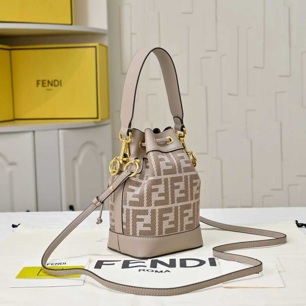 B1R15F11 Popular   bag