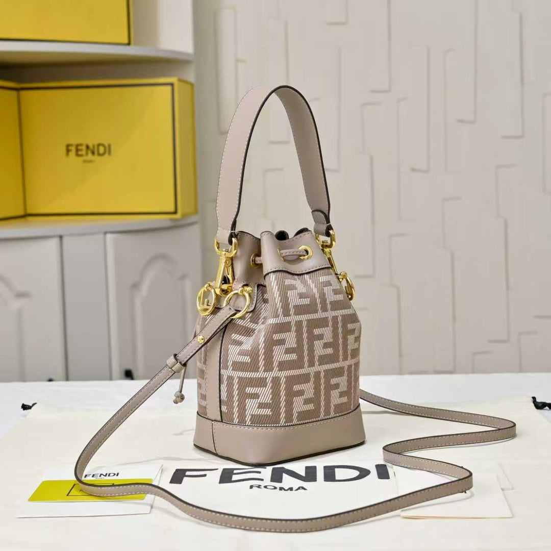 B1R15F11 Popular   bag