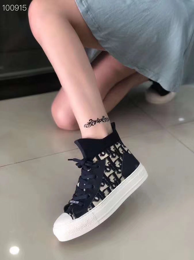 Z2Q105D425 Popular high-quality Shoes
