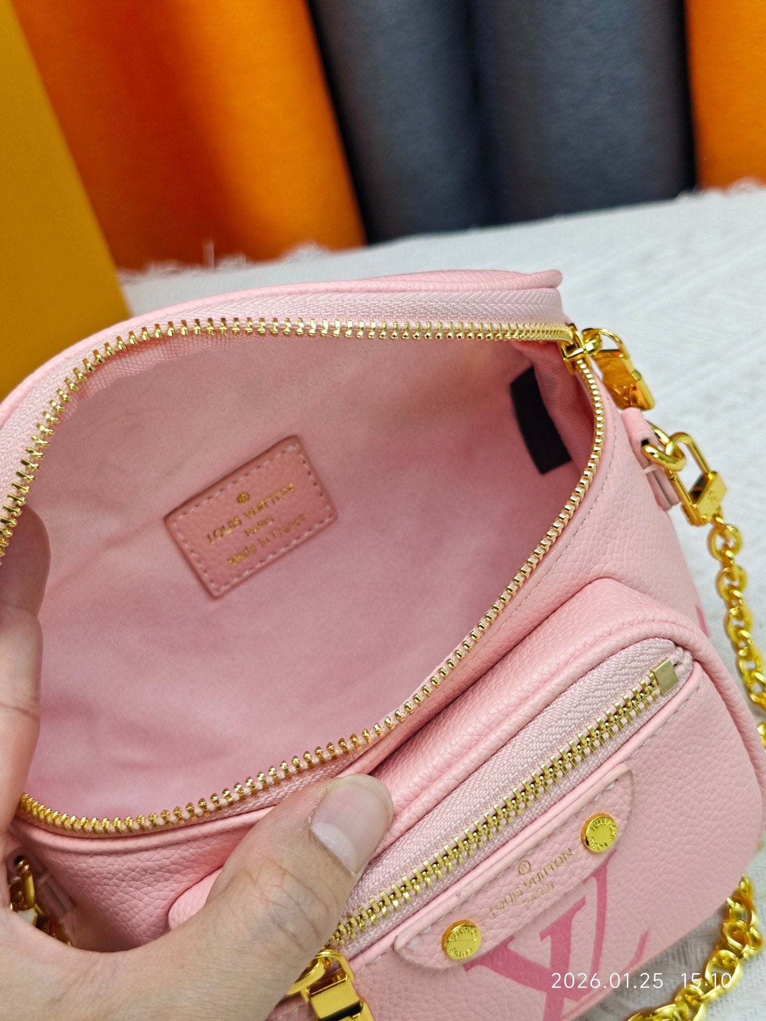 B1P46E76 Popular leather bag
