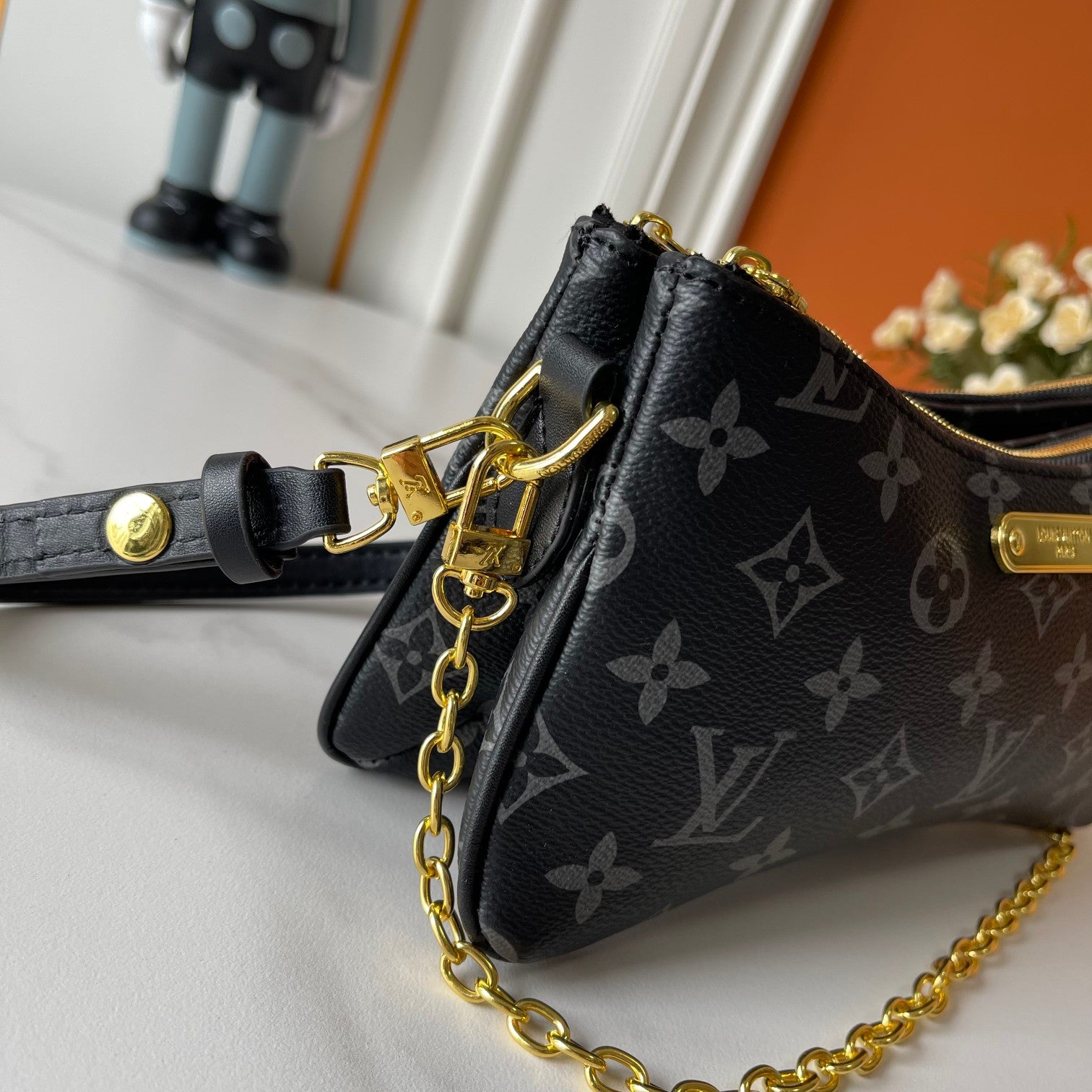 B1R15E30 Popular   bag