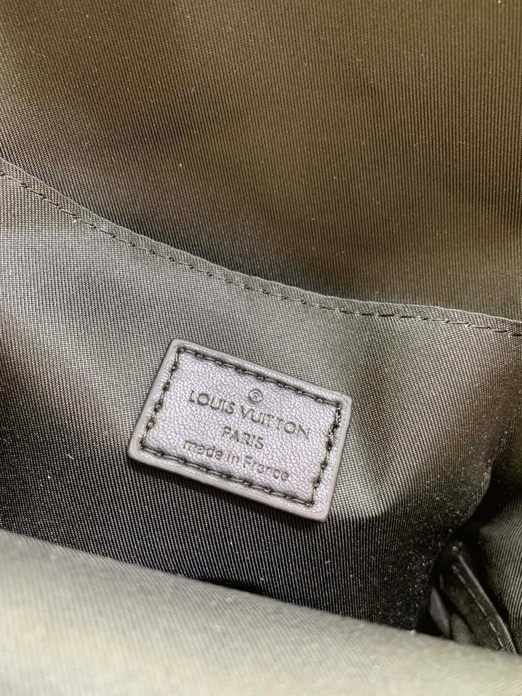 B12X44E340 Popular leather bag 
