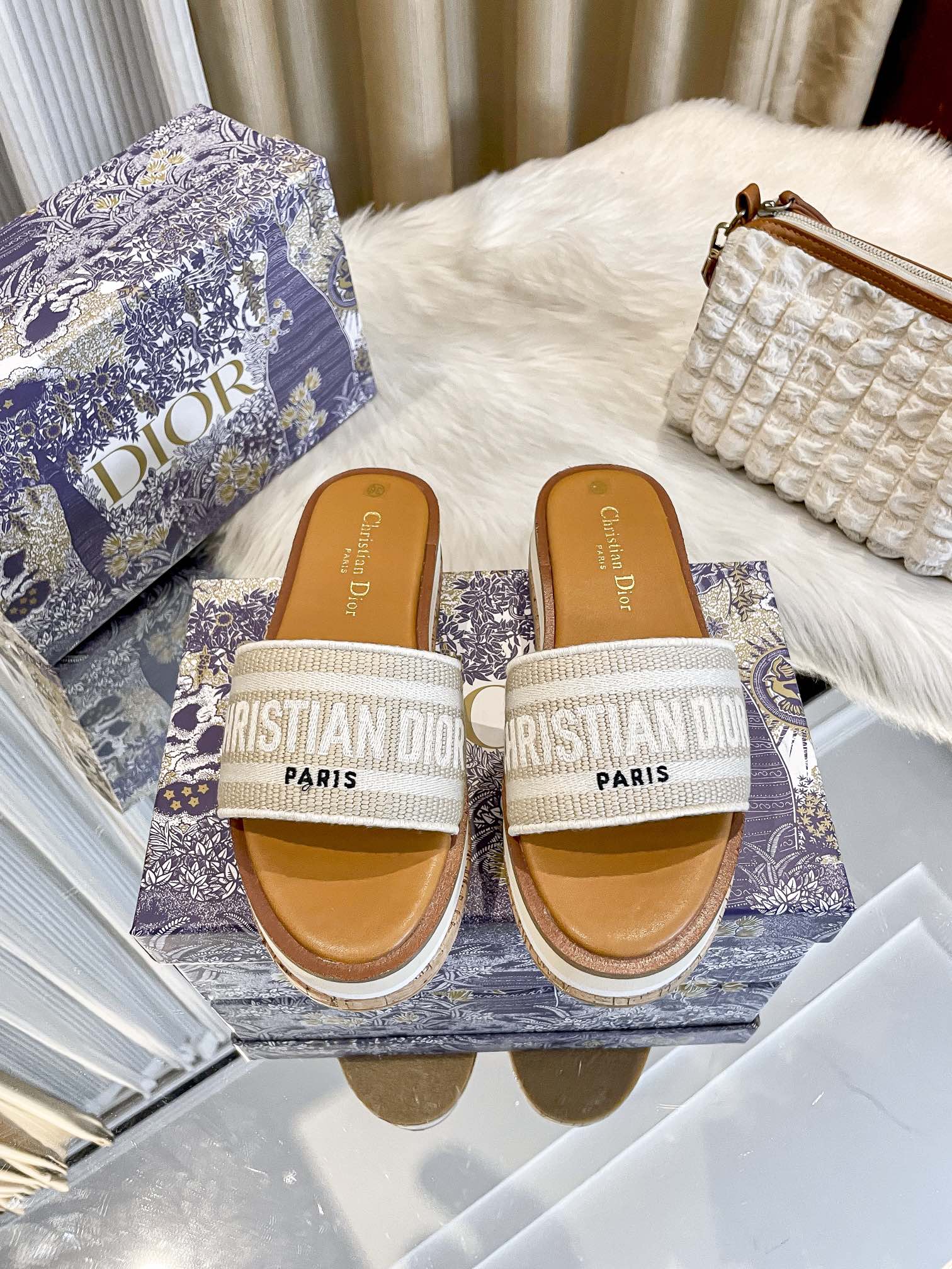 Z1LD22 Popular slippers