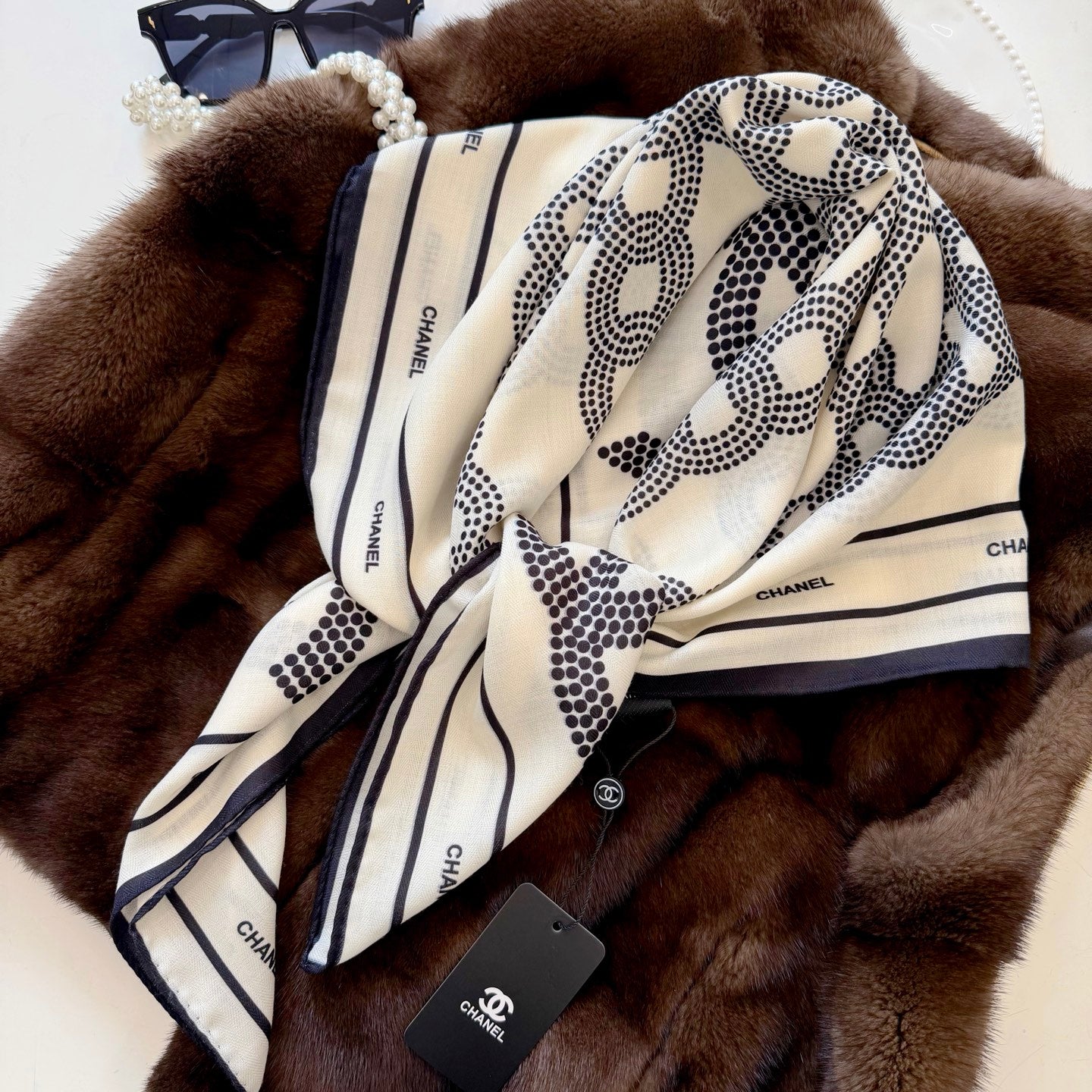 W1N36C32 Popular Silk Scarve