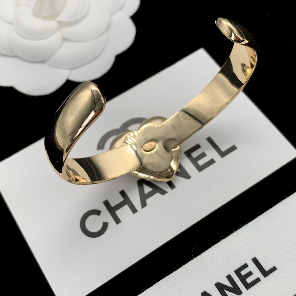 X1N73C94K  Popular bracelet