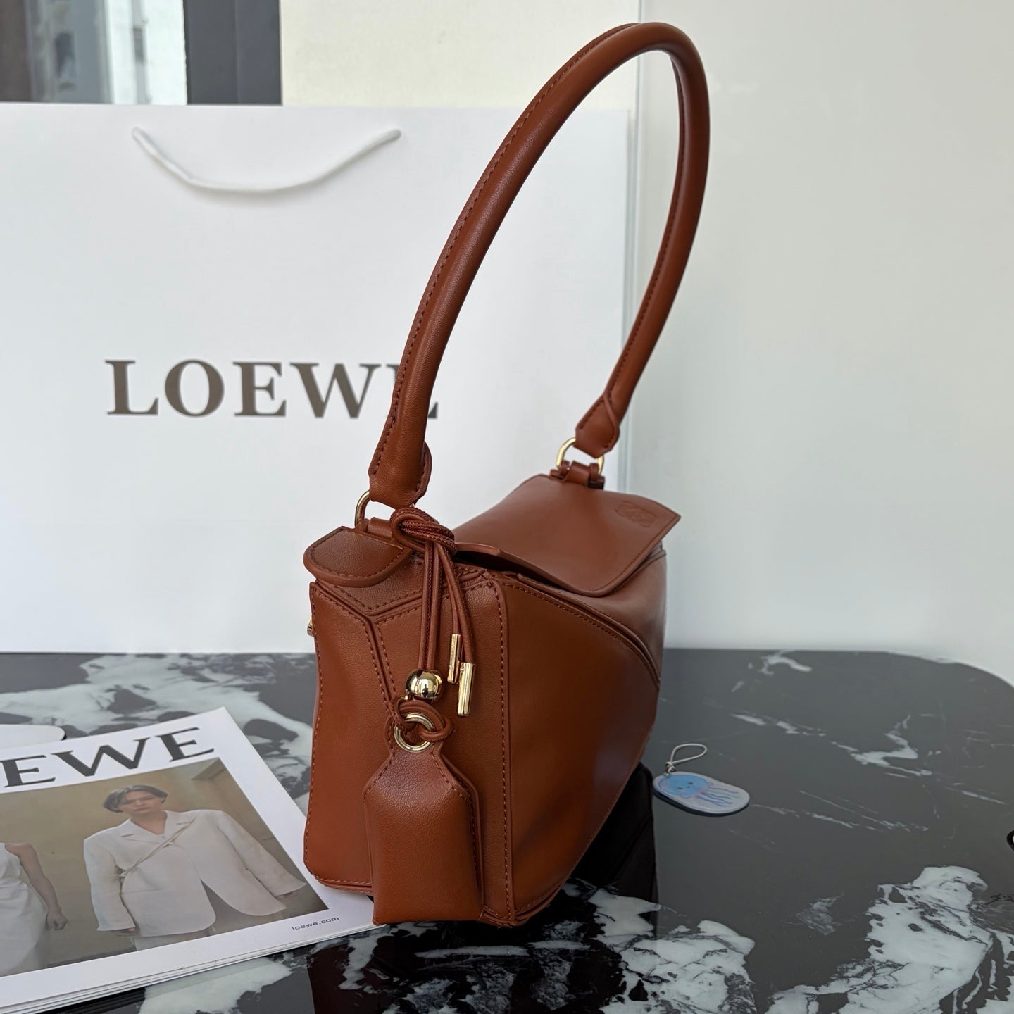 B1R66A16 Popular leather bag