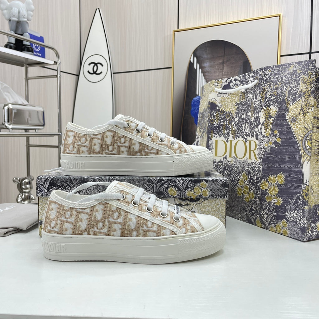 Z1XD65 Popular shoes