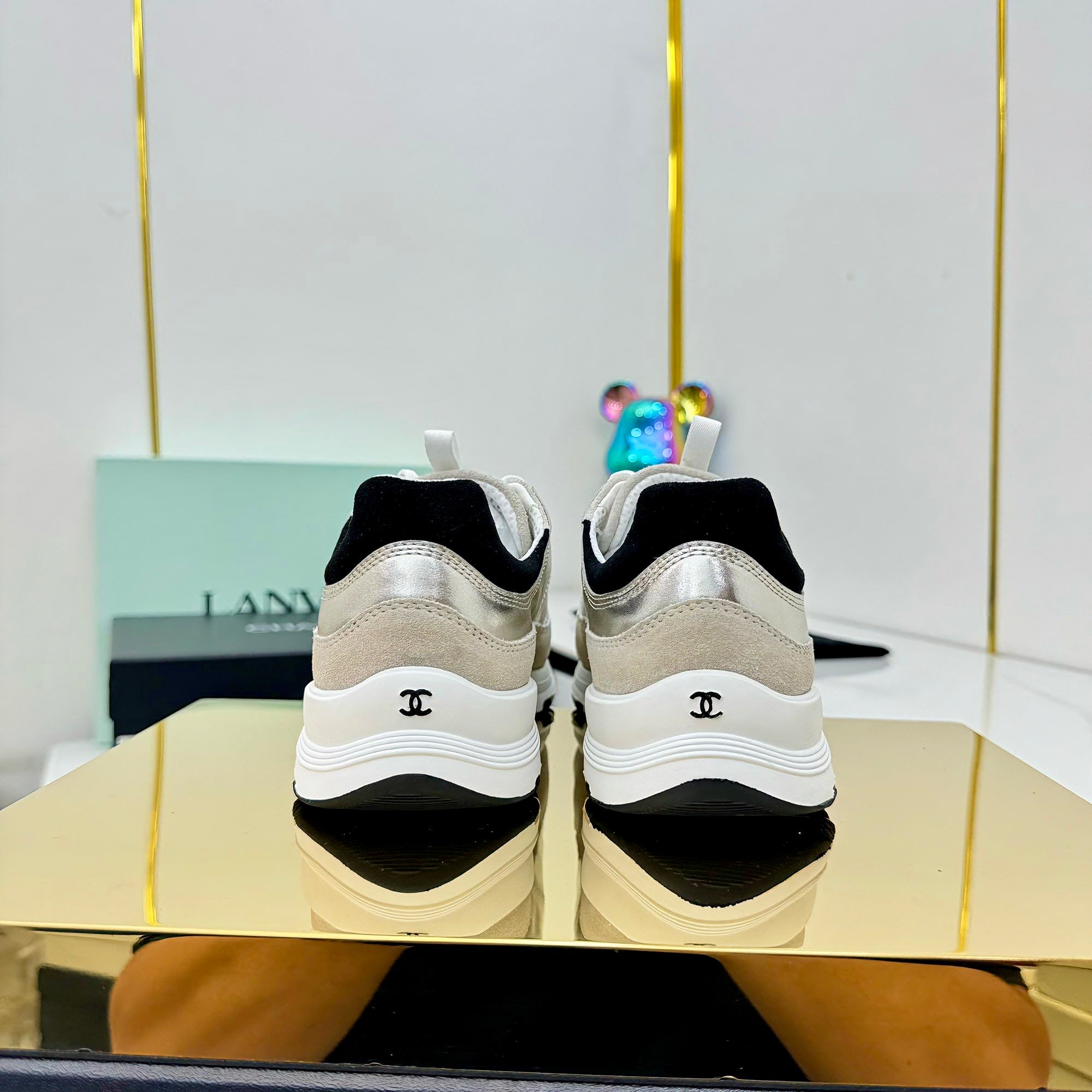 Z2R85C6  Popular high quality shoes