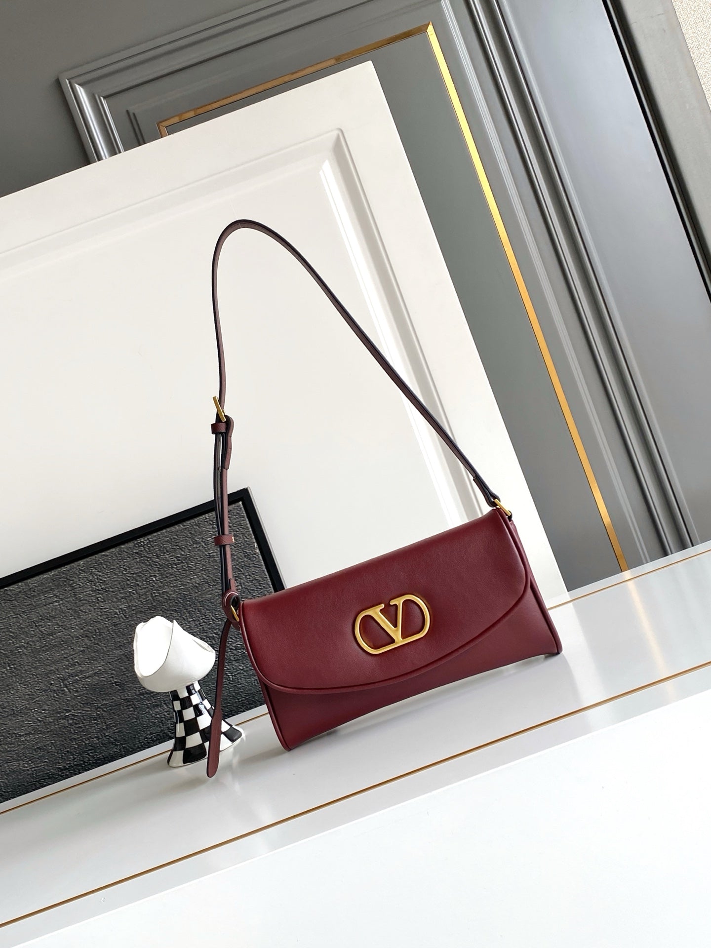 B1R76VL33 Popular leather bag