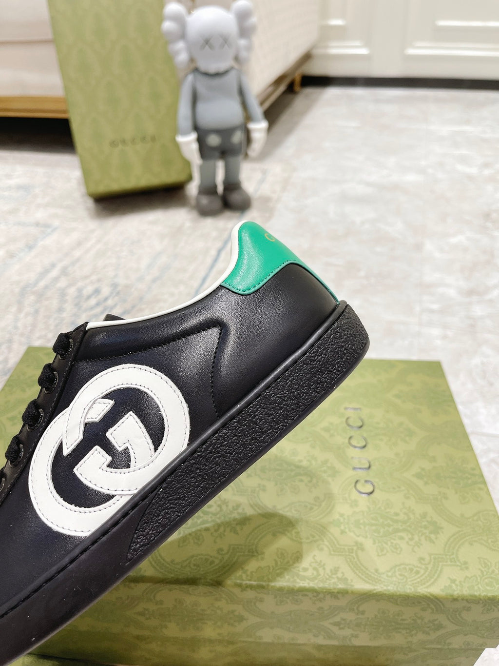 Z2Q105B209 Popular high-quality Shoes