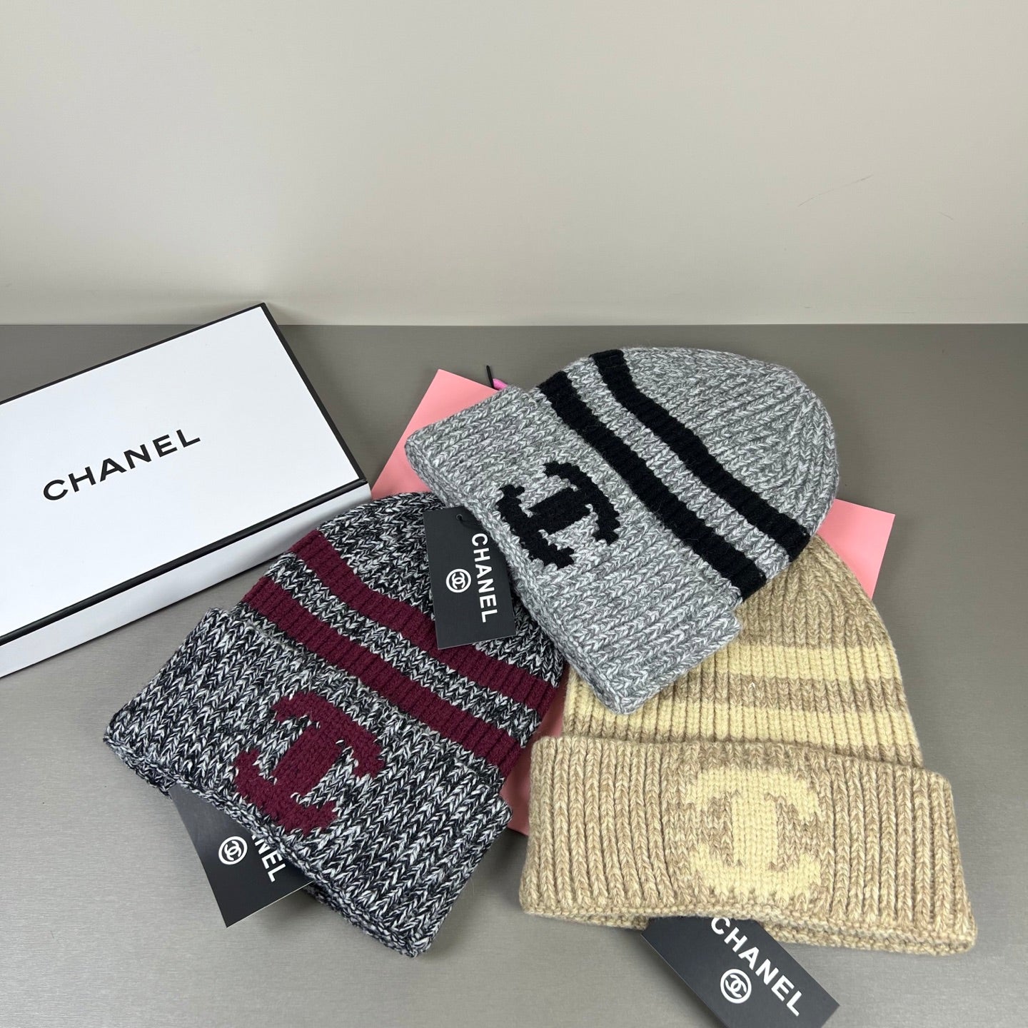 M1R86C4 Popular hats