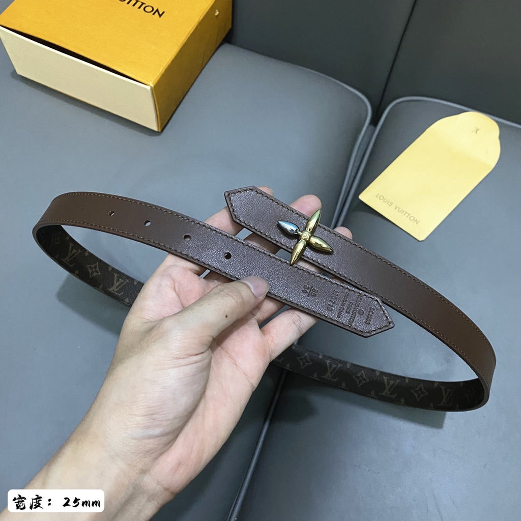 P1Q64E51 Popular  High quality belt With full package