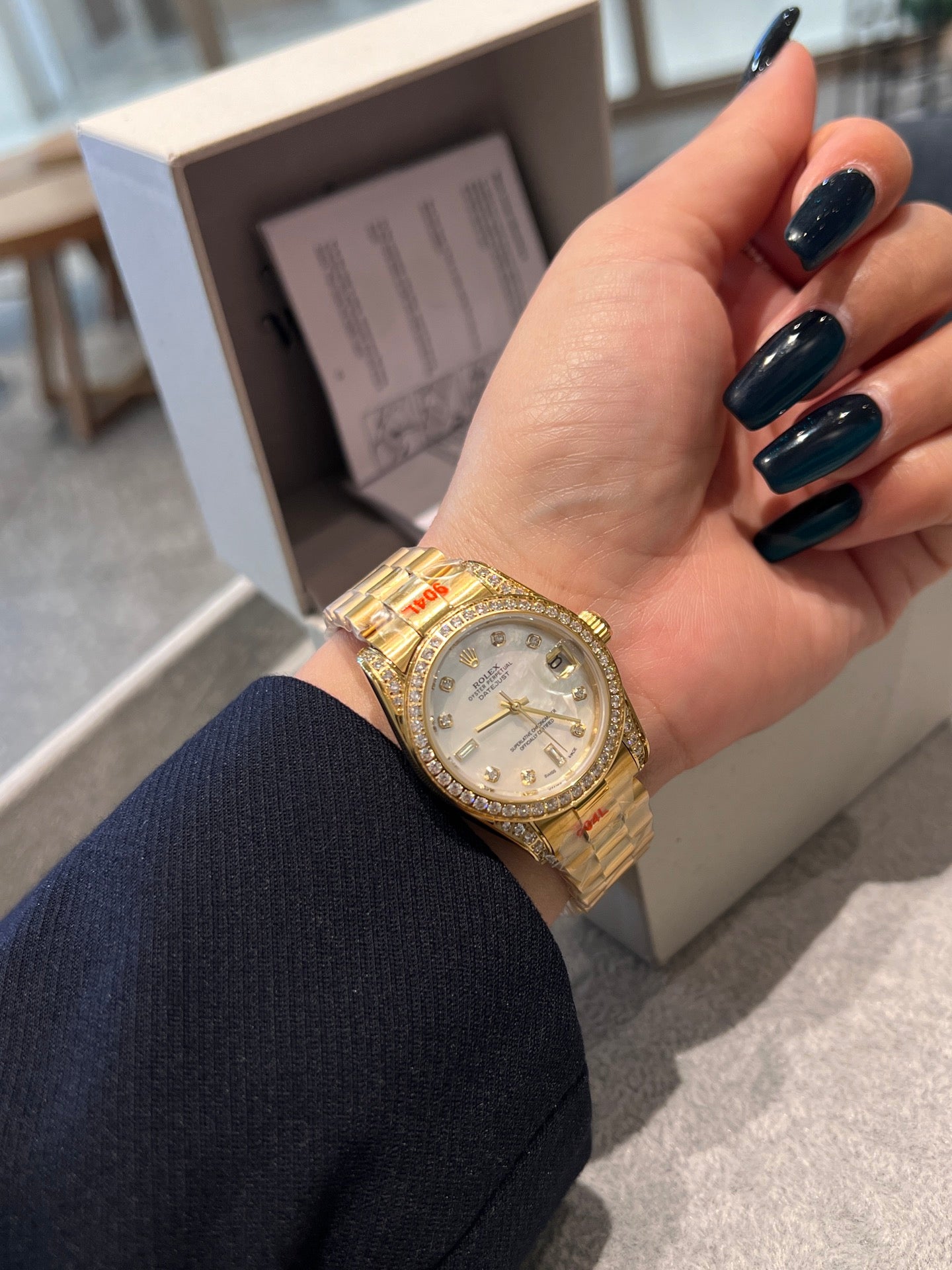 L1R36L19 Popular Watches