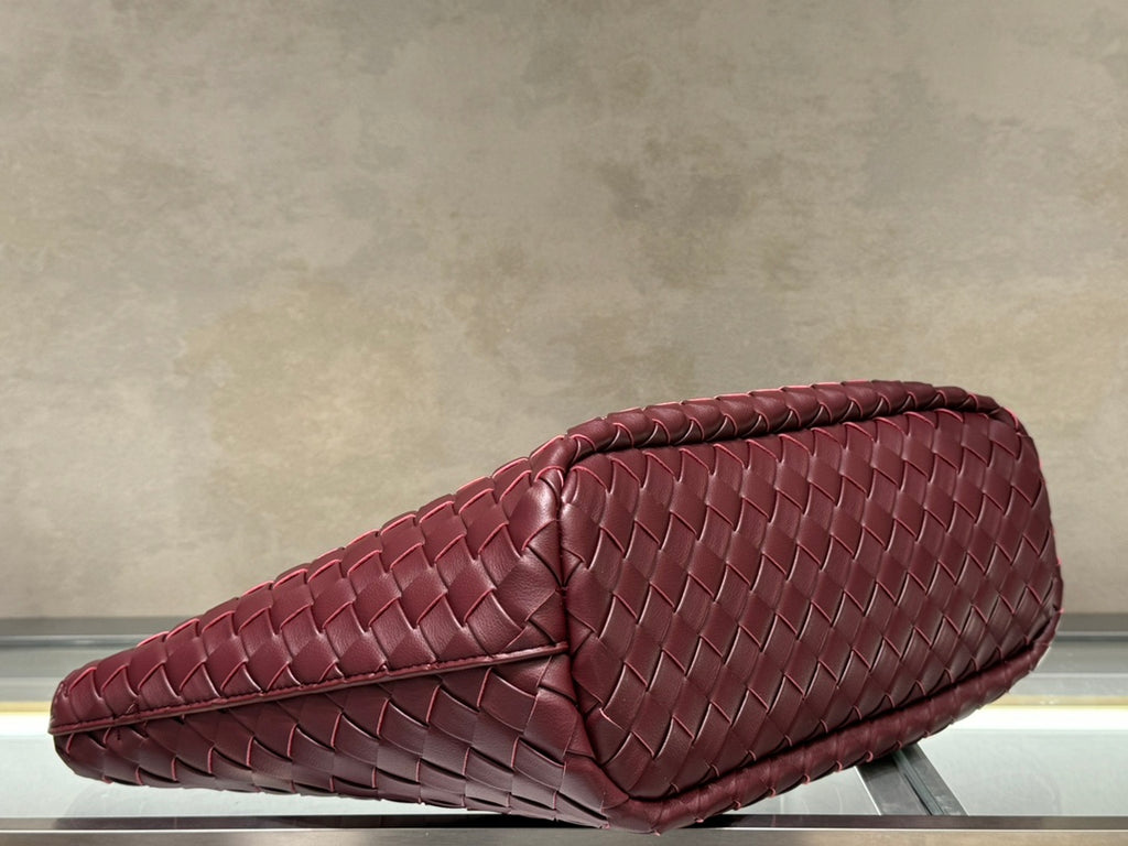 B1X104A70 Popular   High quality leather bag