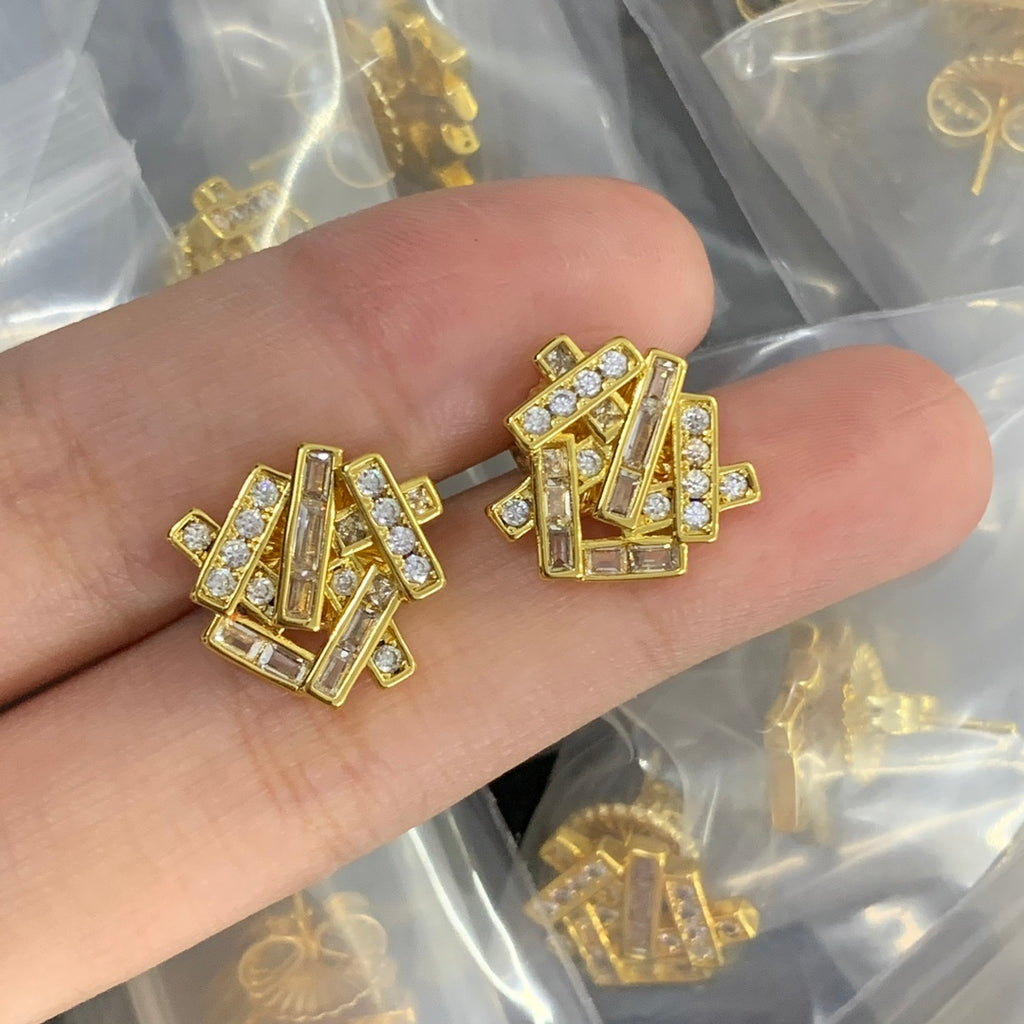 X1Z84A102E Popular  Earrings
