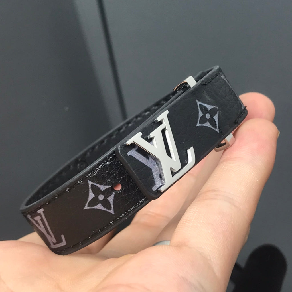 X1Q85E91K  Popular Bracelets