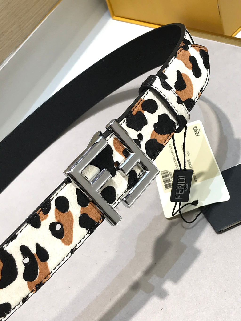 P1Q64F94 Popular   High quality belt With full package