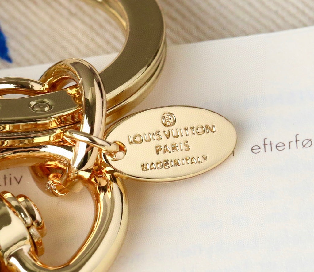 A1Q105E24 Popular bag 's charms accessories