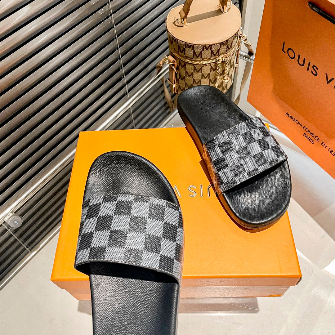 Z1Z54E195 Popular Slippers