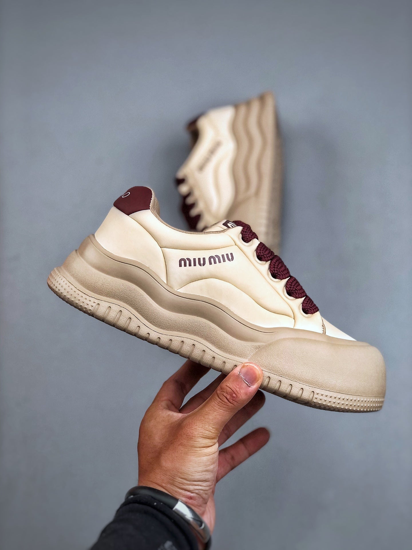 Z4Q95A85 Popular Shoes