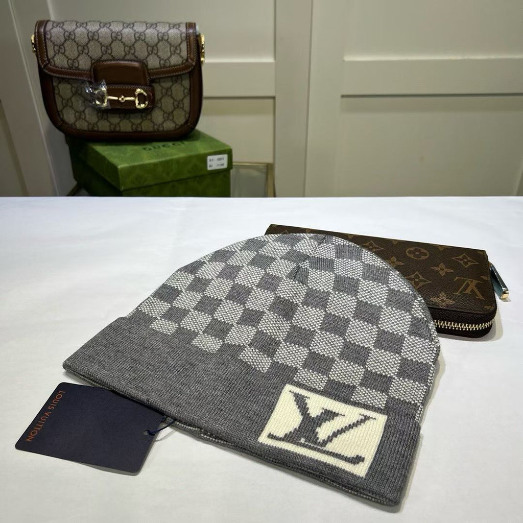 M1R86E51 Popular hats