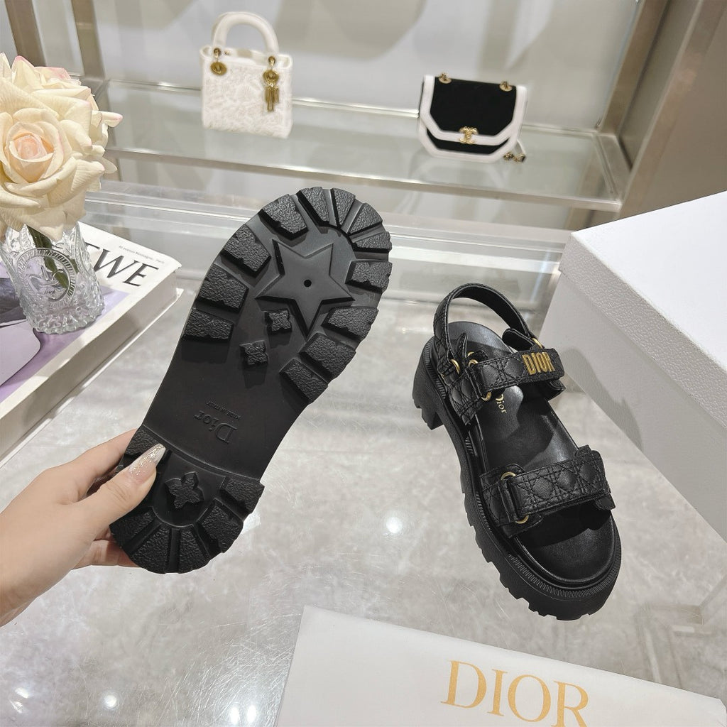 Z2Q55D48 Popular leather shoes