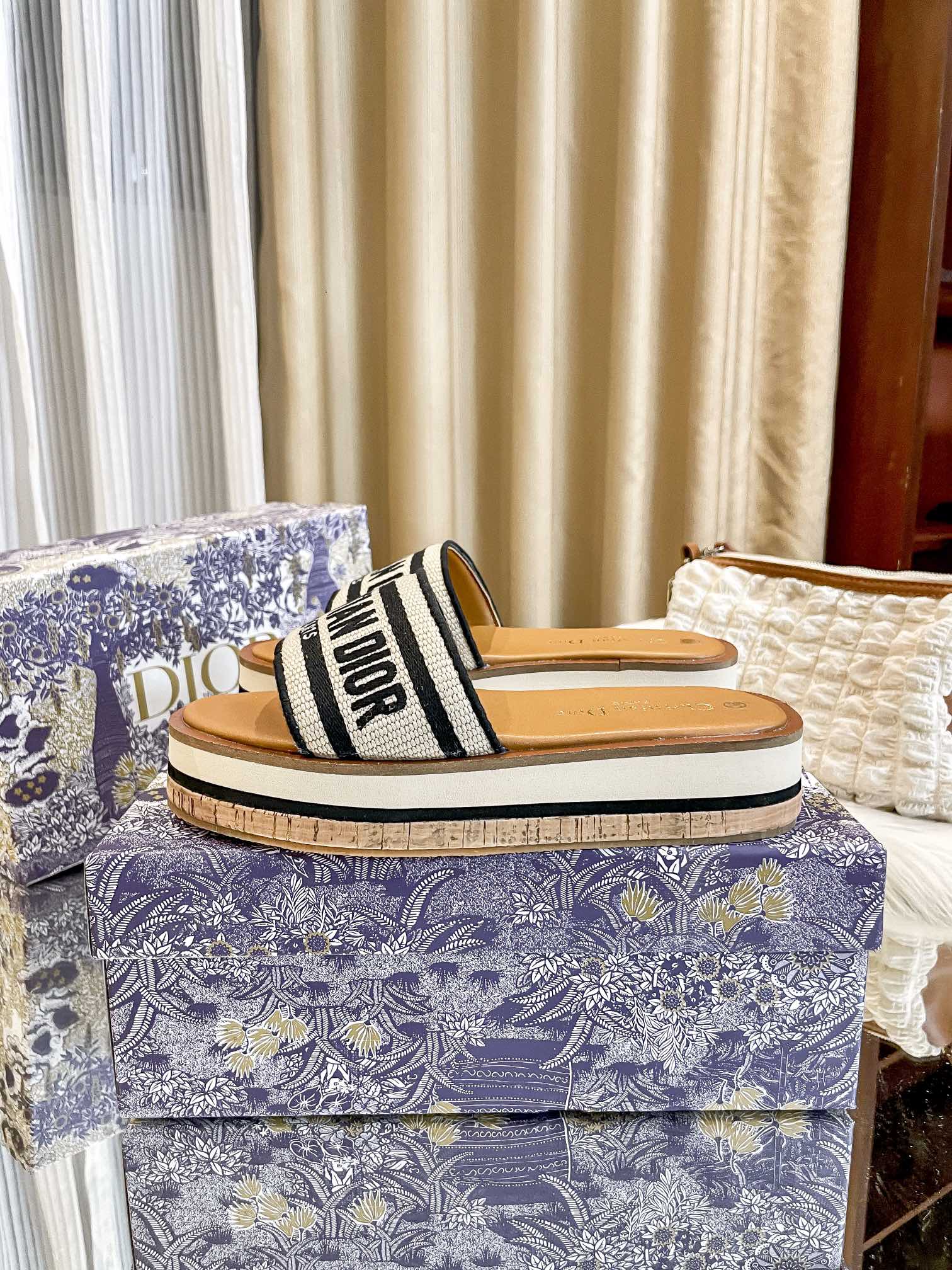 Z1LD22 Popular slippers
