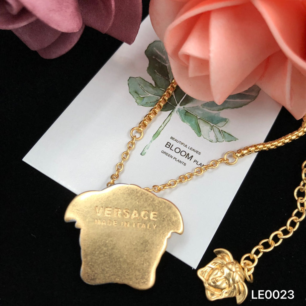 X1R75V49X Popular  Necklaces