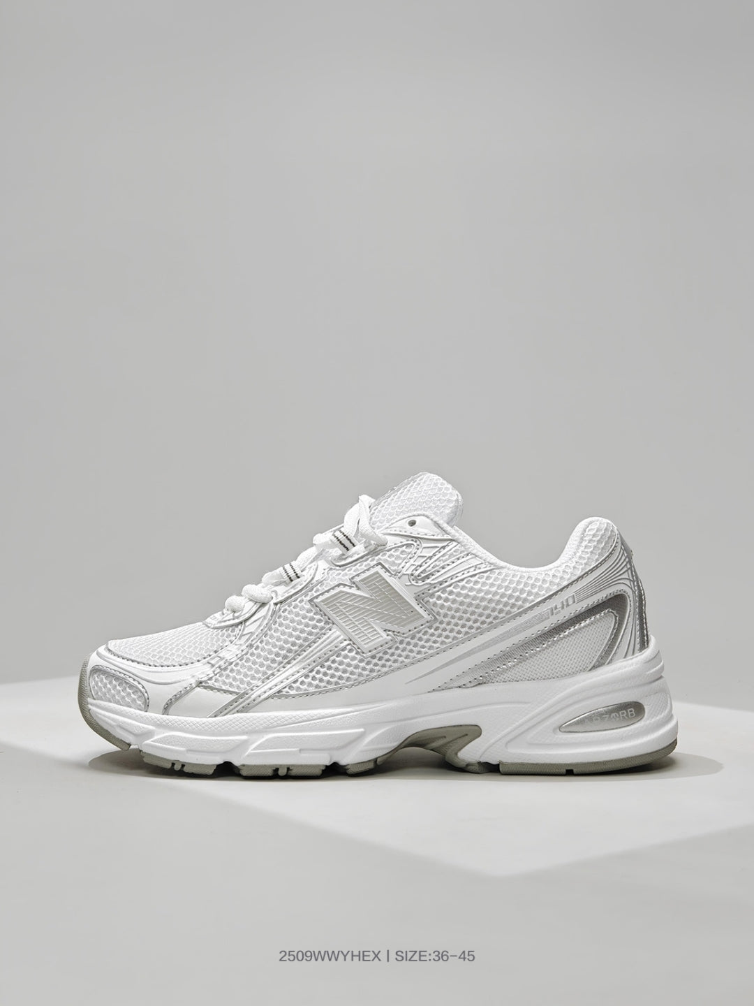 Z4Q95A24  Popular  shoes