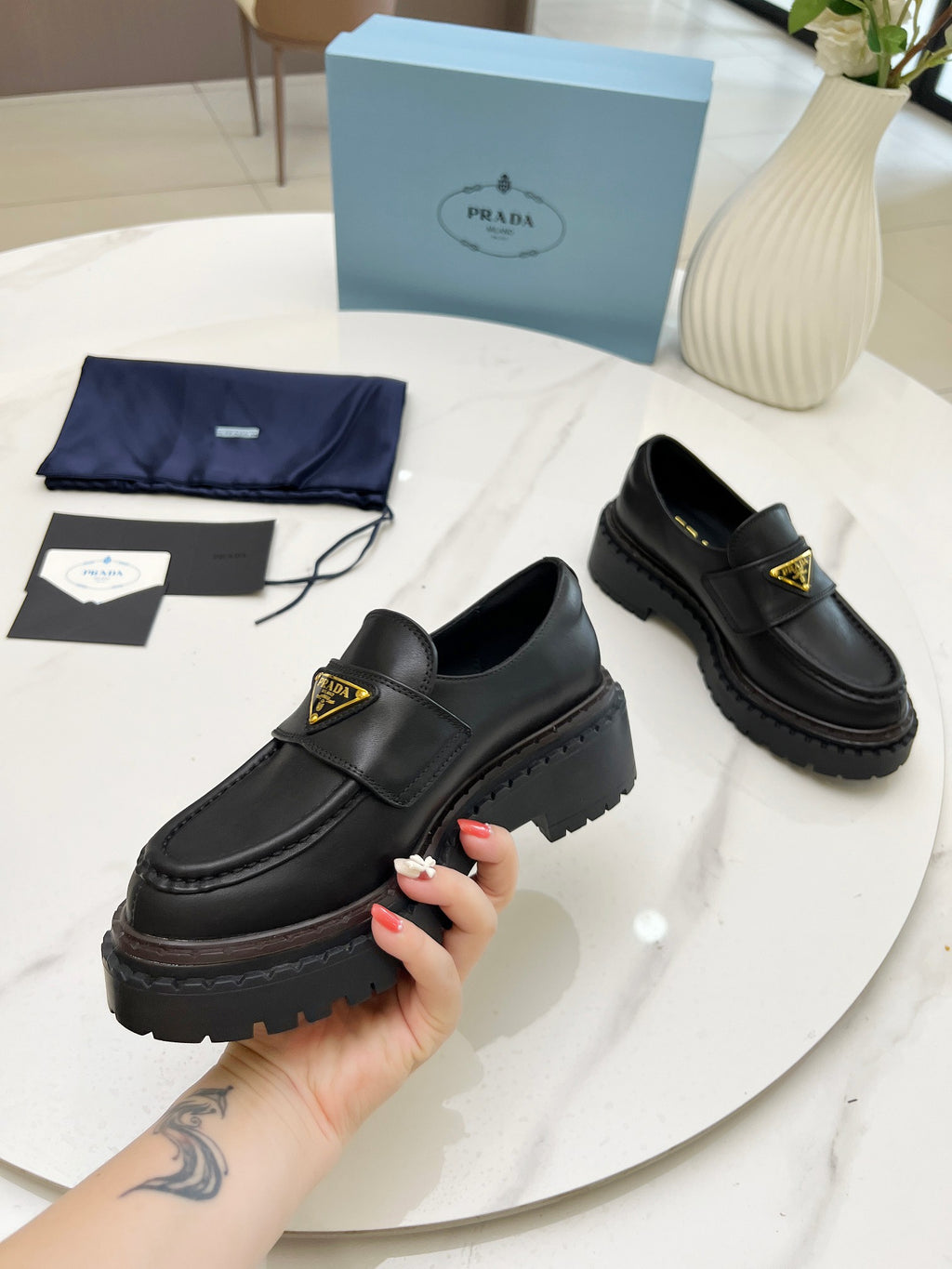 Z2Q105P409 Popular high-quality Shoes