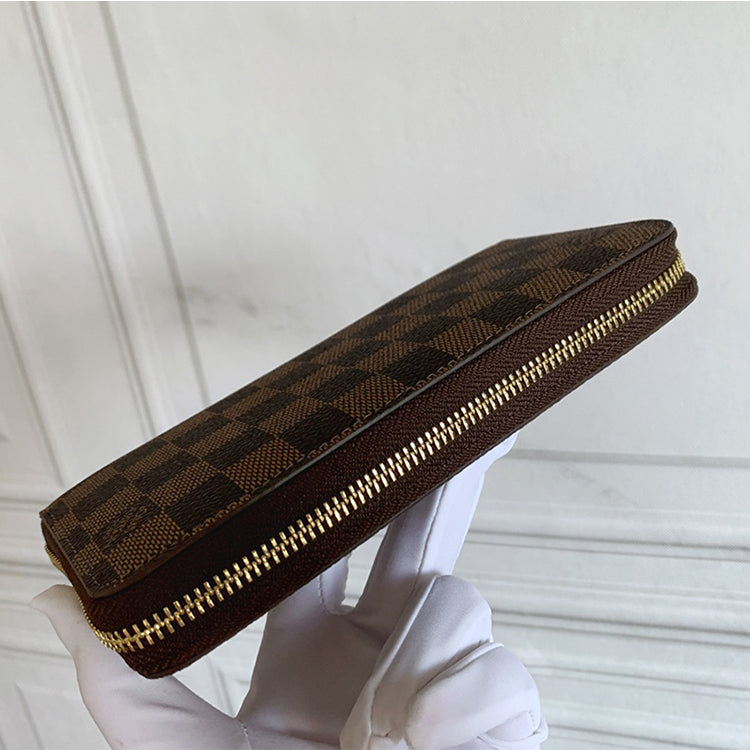 B1P11E04 Popular Leather wallets