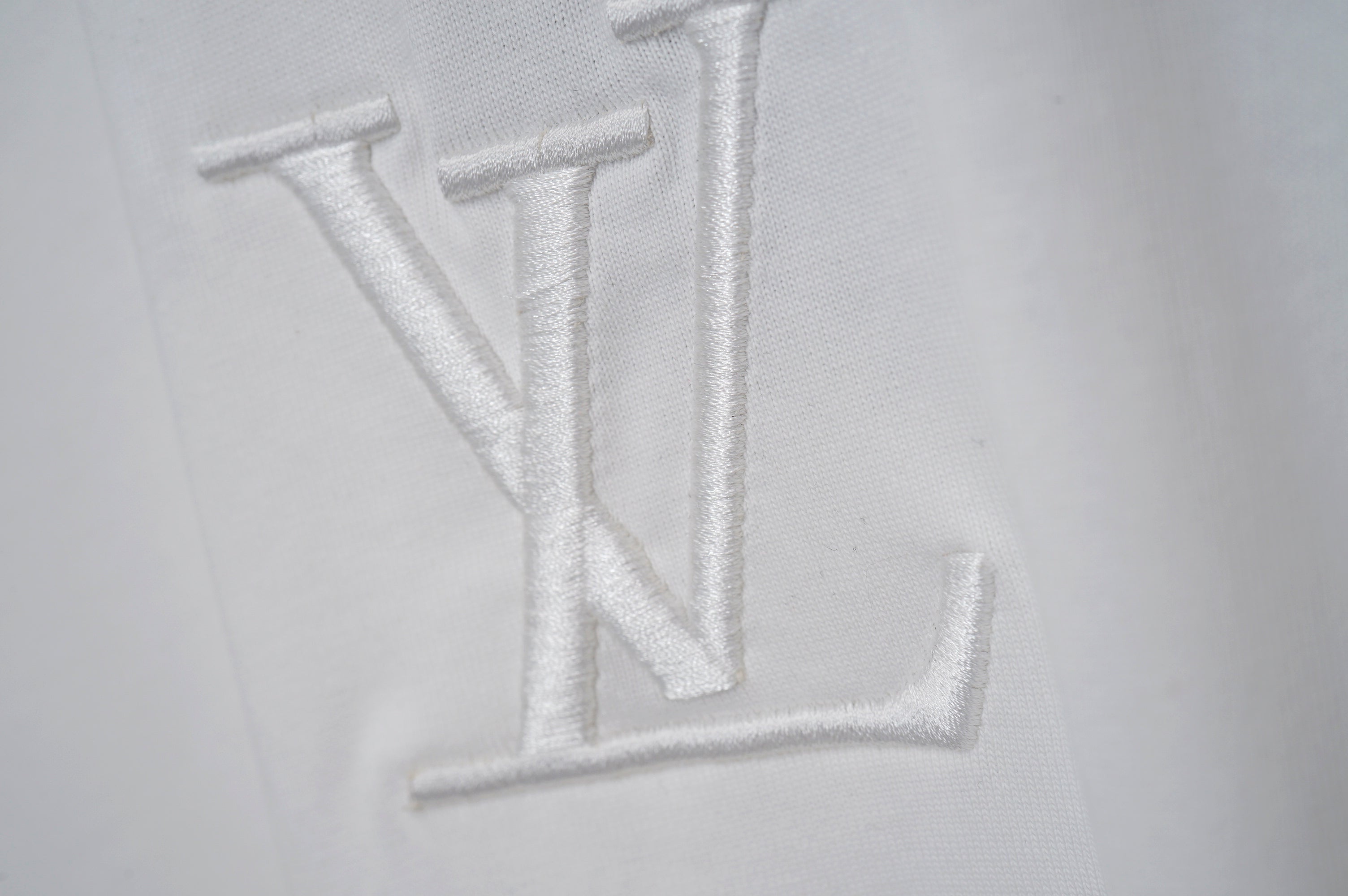 U1R76E21 Popular T-shirts