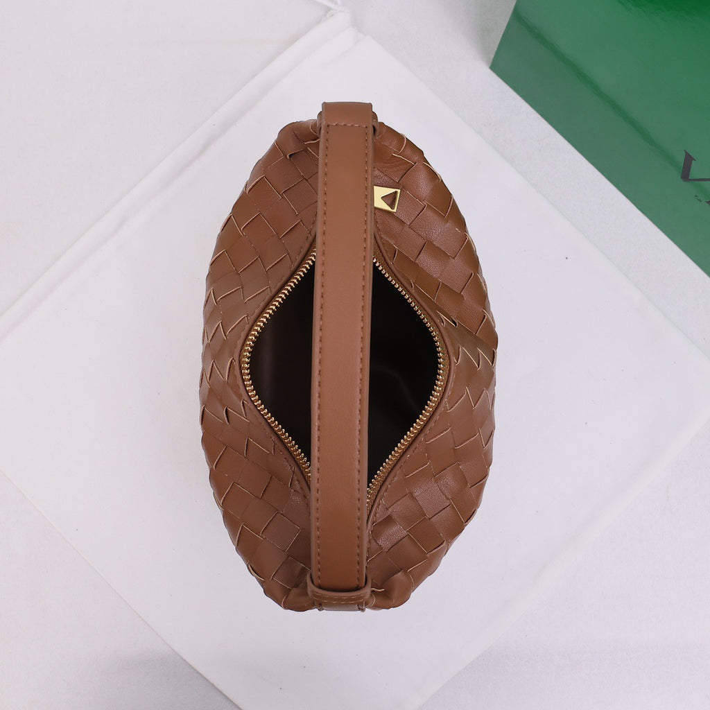 B1X76A10  Popular leather bag