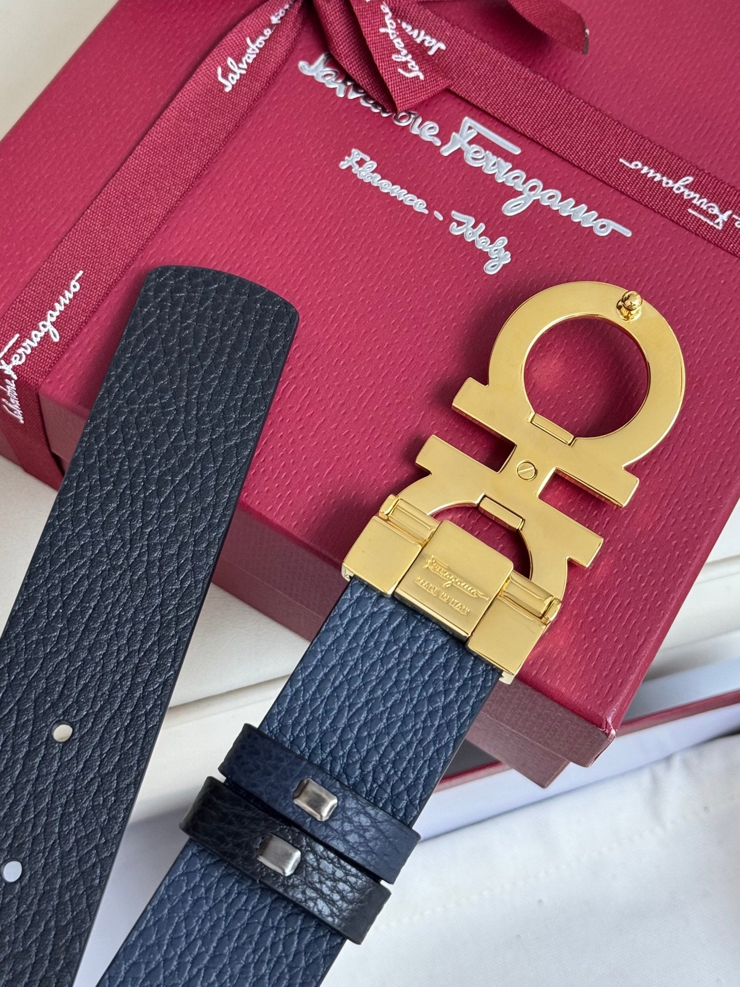 P1Q115A12 Popular High quality belt With full package