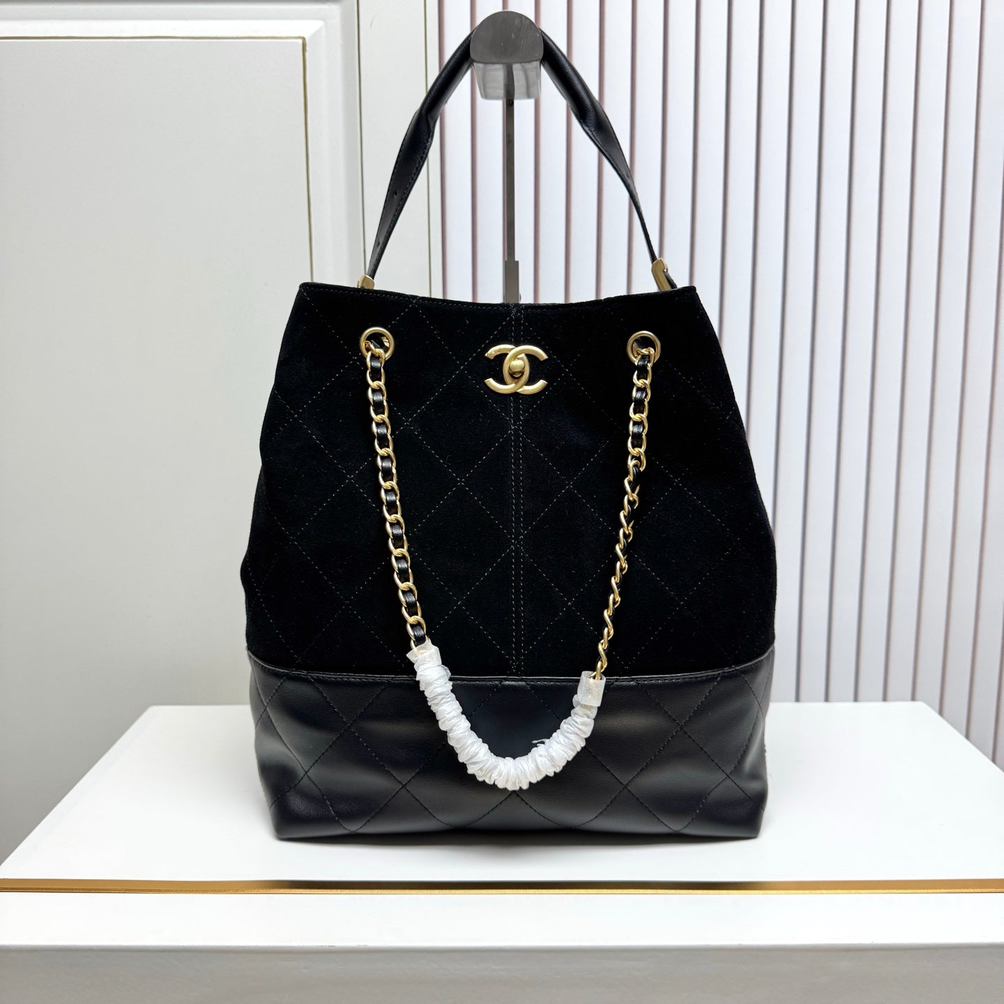 B1P46C19 Popular leather bag