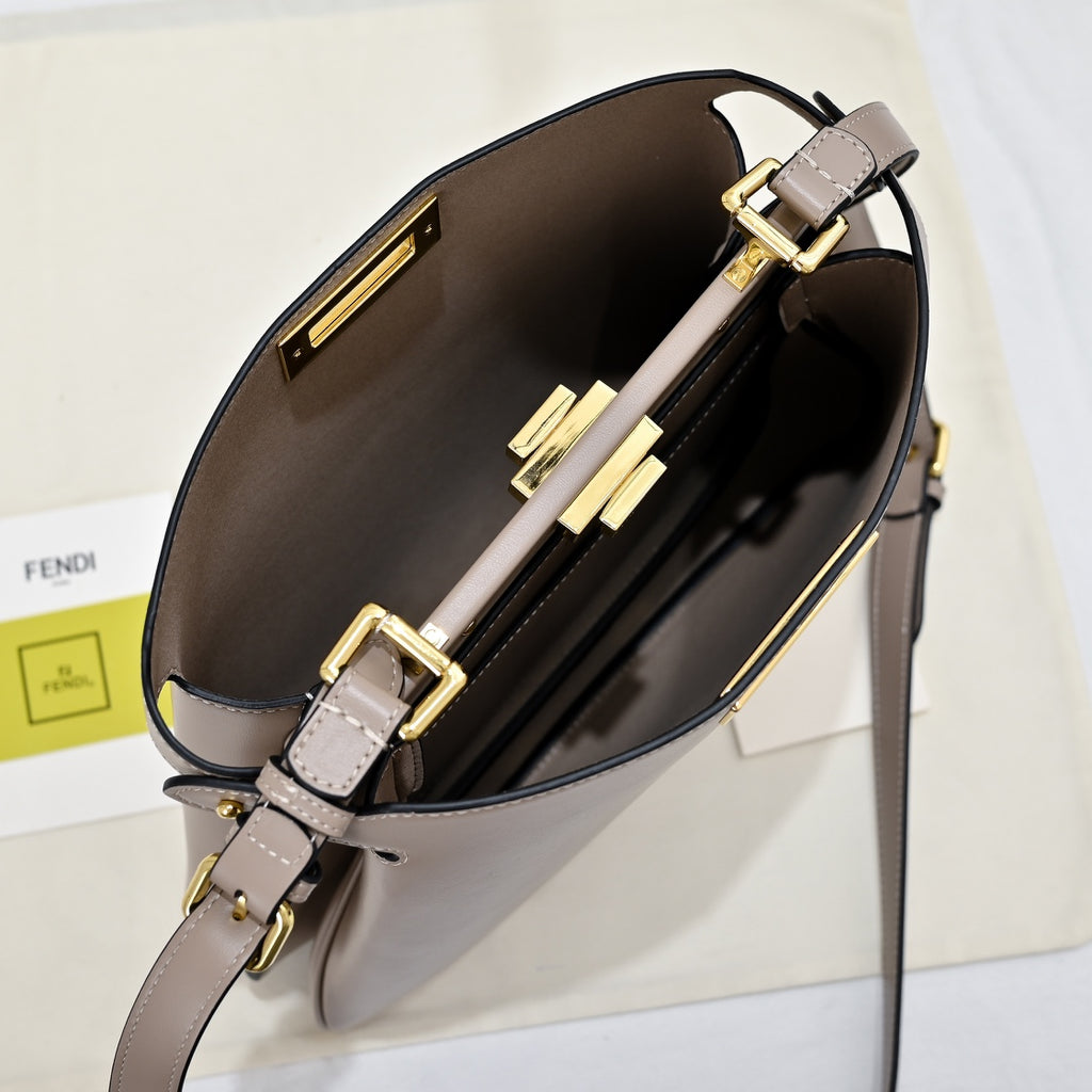 B1P36F98 Popular leather bag